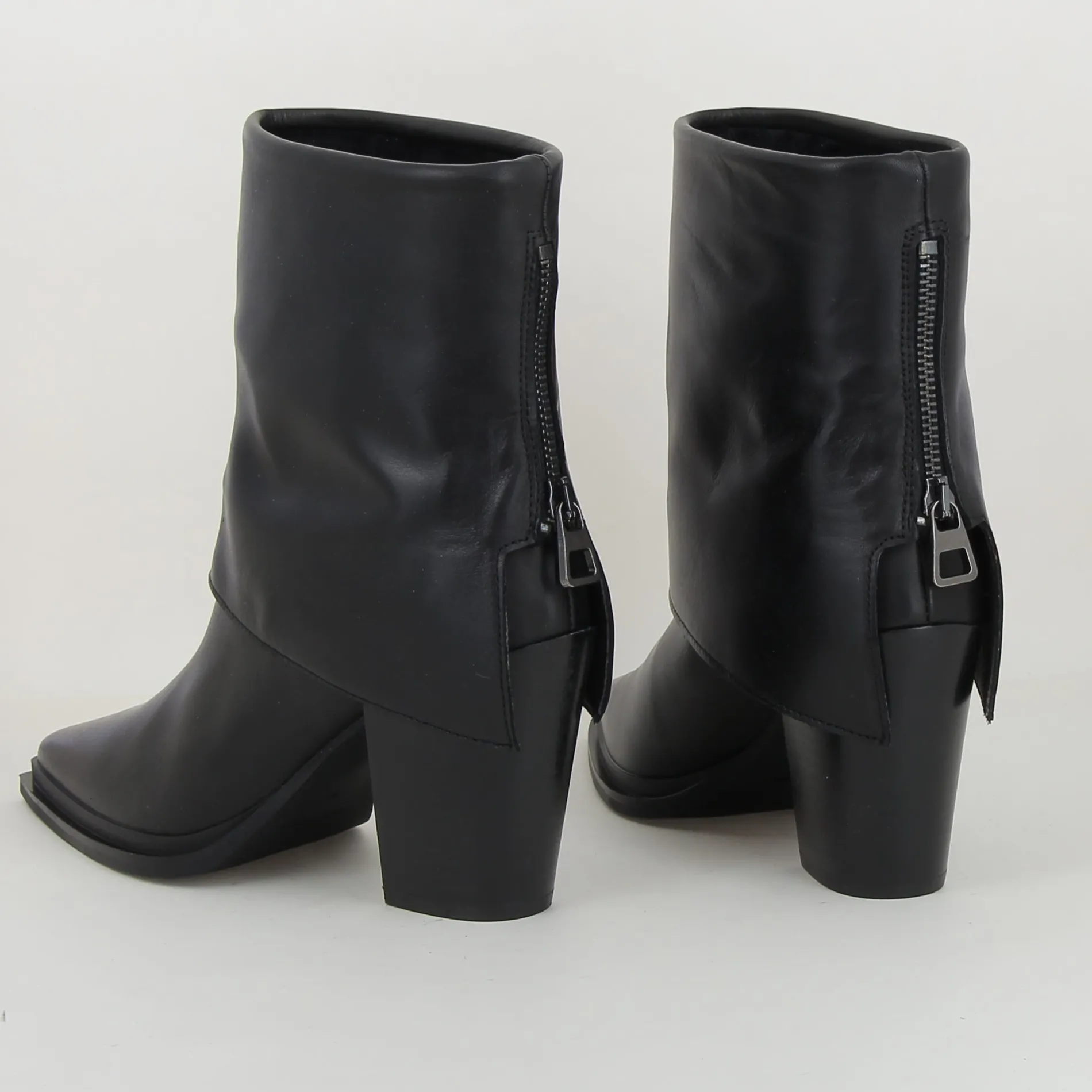 alpe__h_3-82.webp alpe /5274 h25 noir Shop