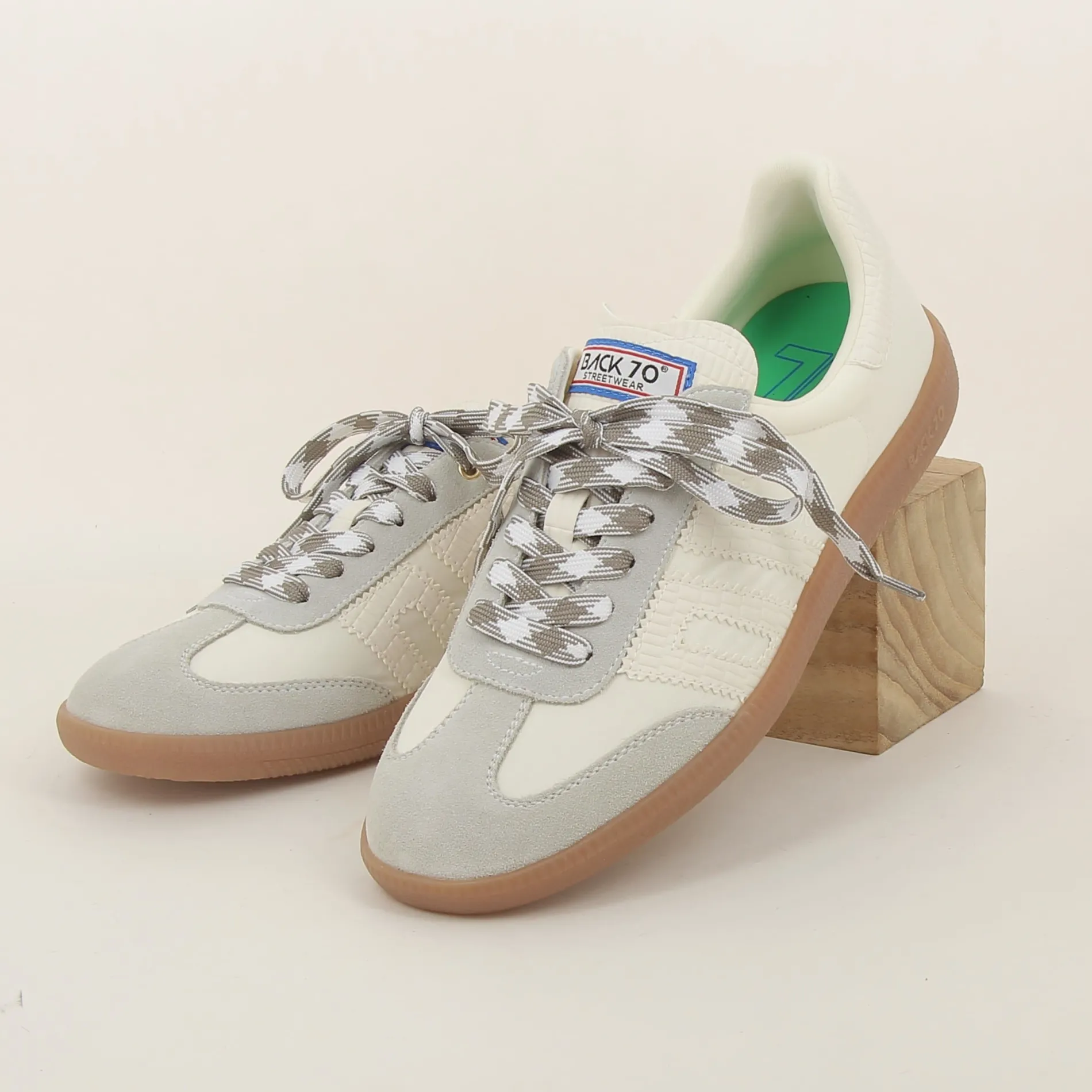 back__ghost_e_7-3.webp back 70 /ghost20 e24 blanc New