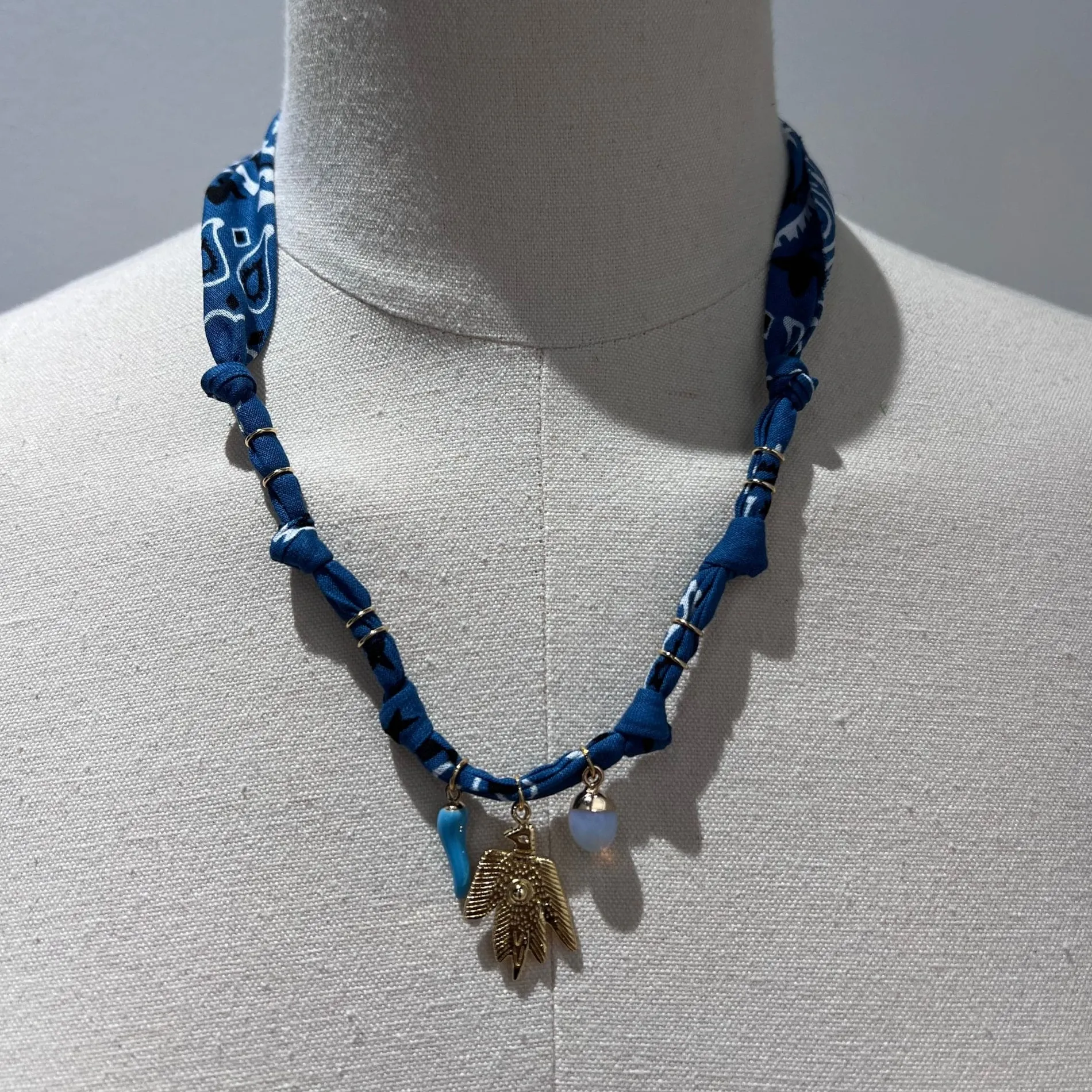 badhnati jewelry /collier bandana 2 bleucanard Sale
