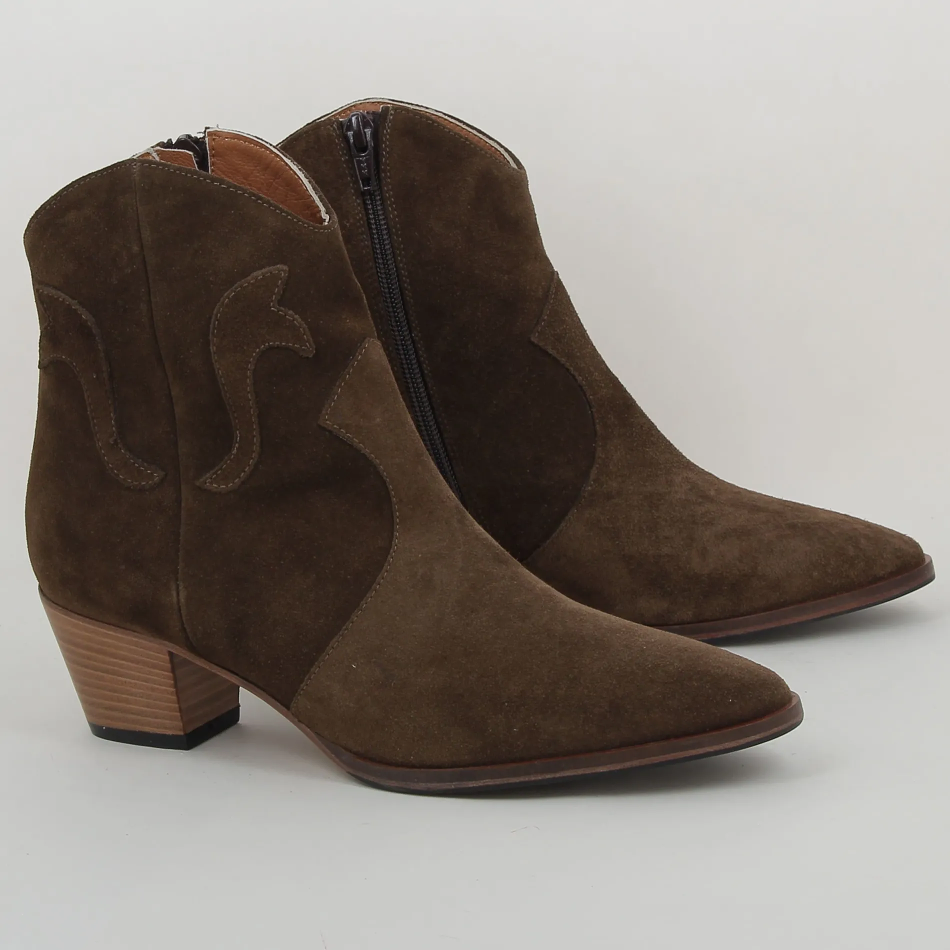 les_venues__h_6-22.webp les venues /9453 h25 camel Store