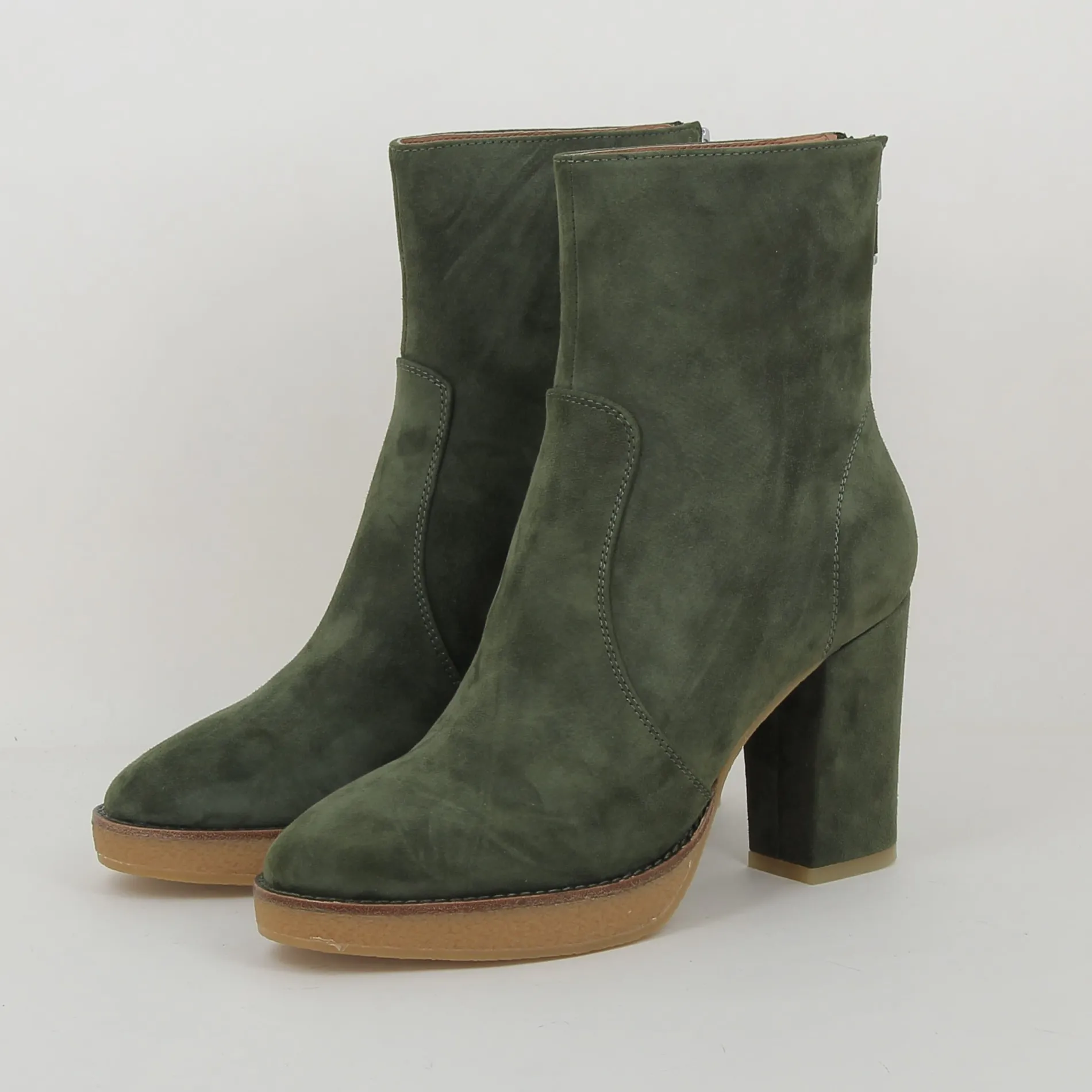 lola_cruz__h_2-24.webp Lola Cruz /356 h25 vert Cheap