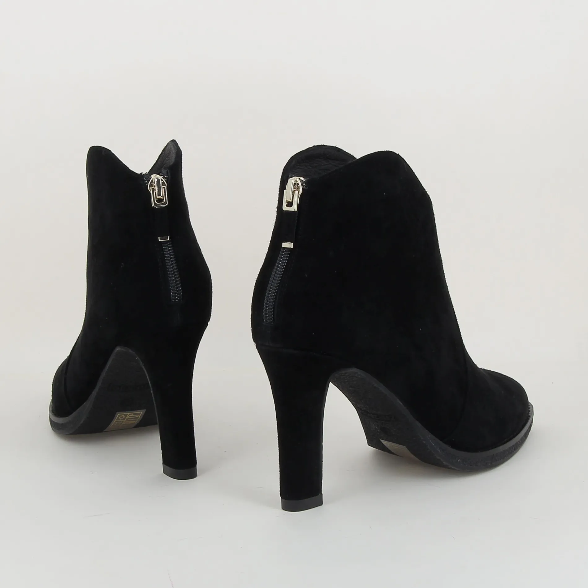 lola_cruz__h_3-27.webp Lola Cruz /357 h25 noir Clearance