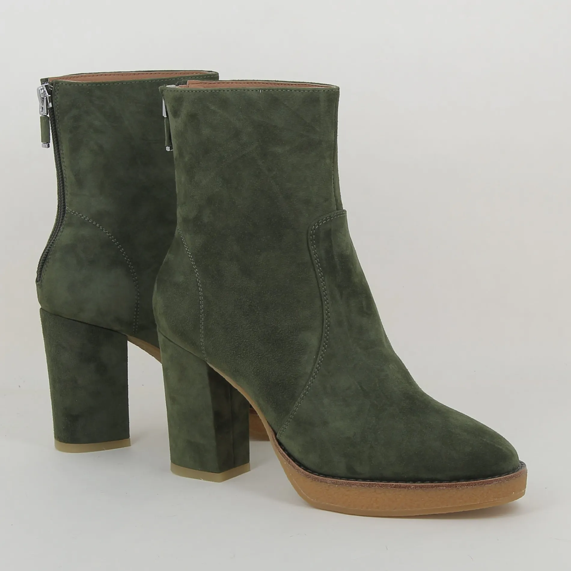lola_cruz__h_4-24.webp Lola Cruz /356 h25 vert Cheap