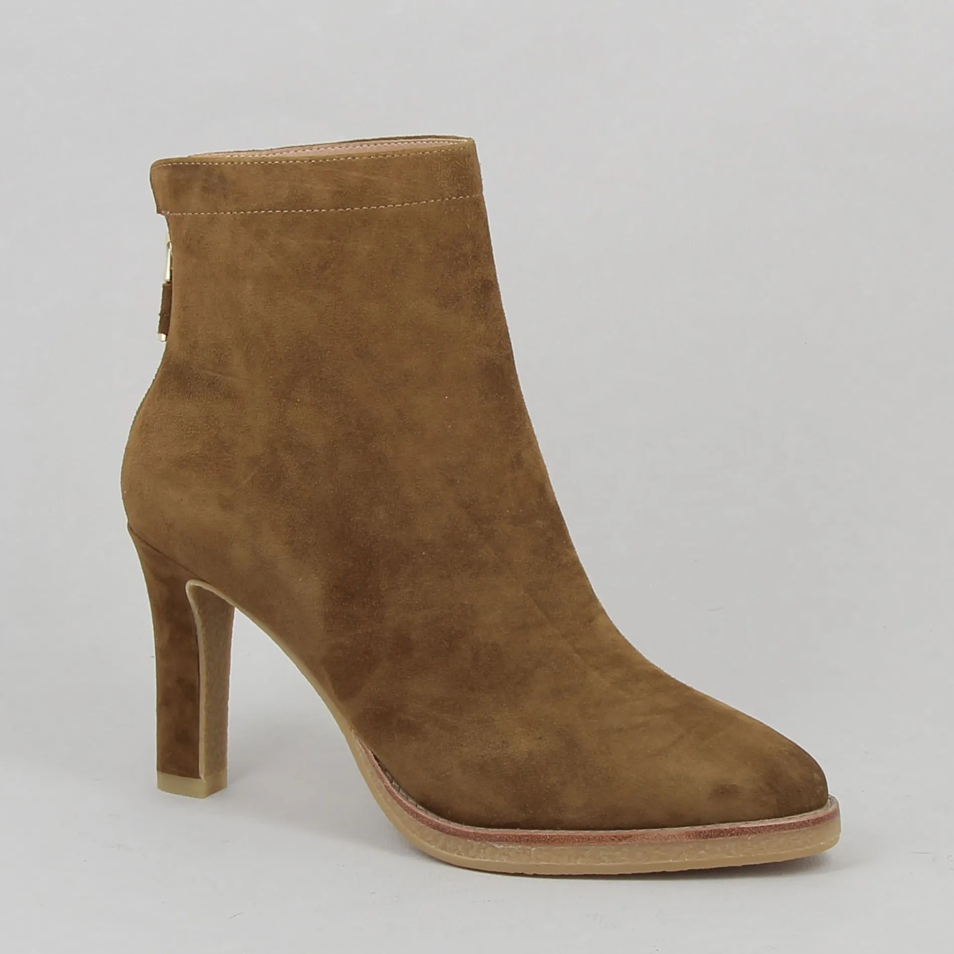 lola_cruz__h_7-15.webp Lola Cruz /354 h24 camel Best