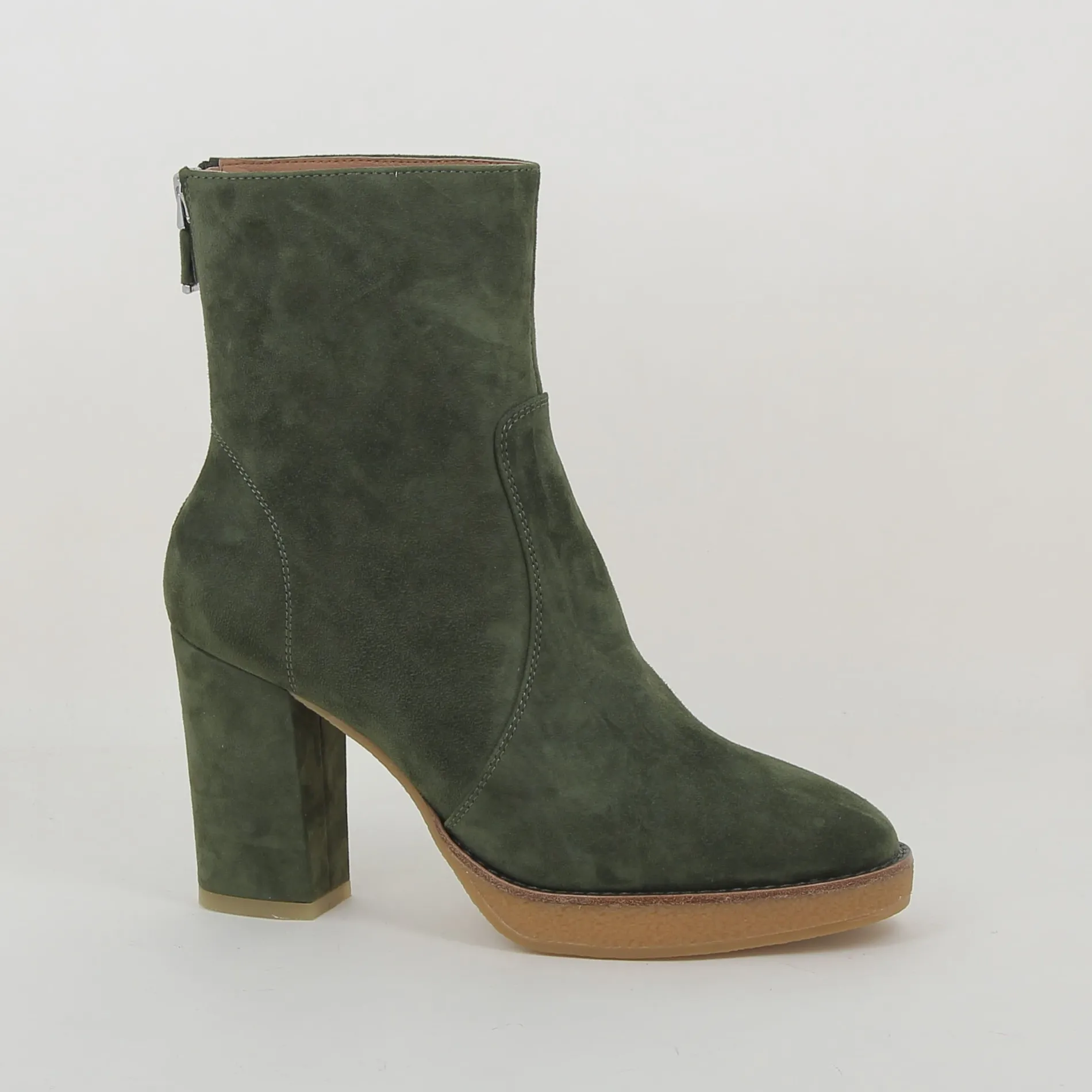 lola_cruz__h_9-9.webp Lola Cruz /356 h25 vert Cheap