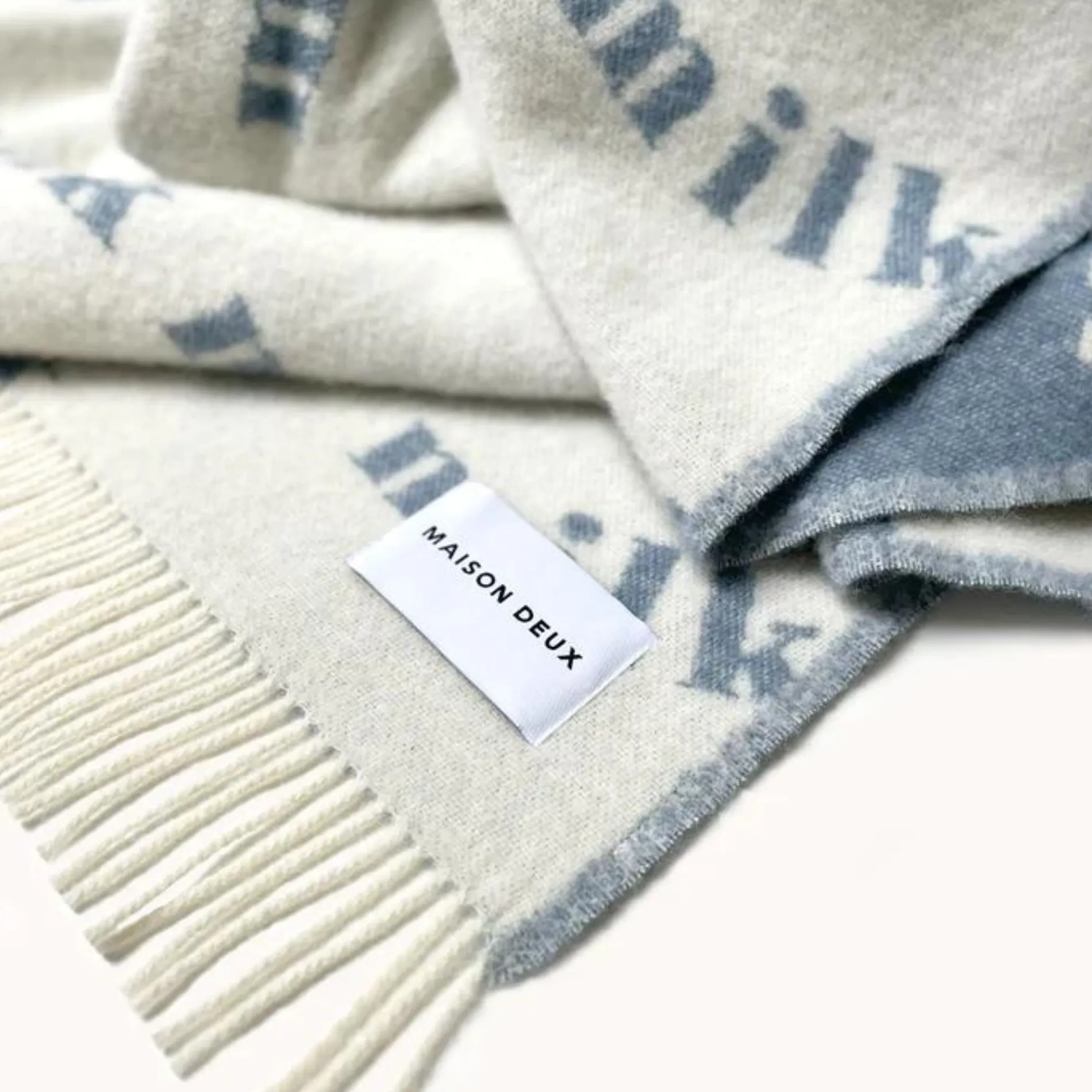 maison_deux_blanket_milk_h_2-3.webp maison deux /blanket milk h24 bleu Hot
