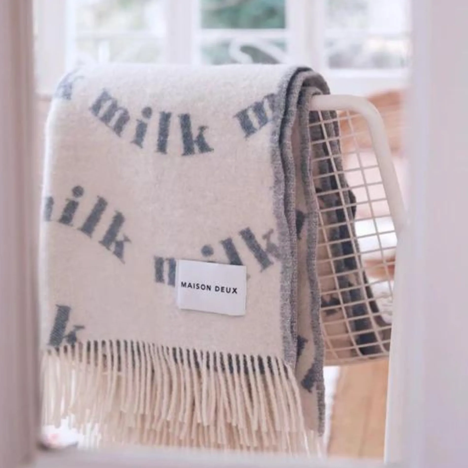 maison_deux_blanket_milk_h_3-3.webp maison deux /blanket milk h24 bleu Hot