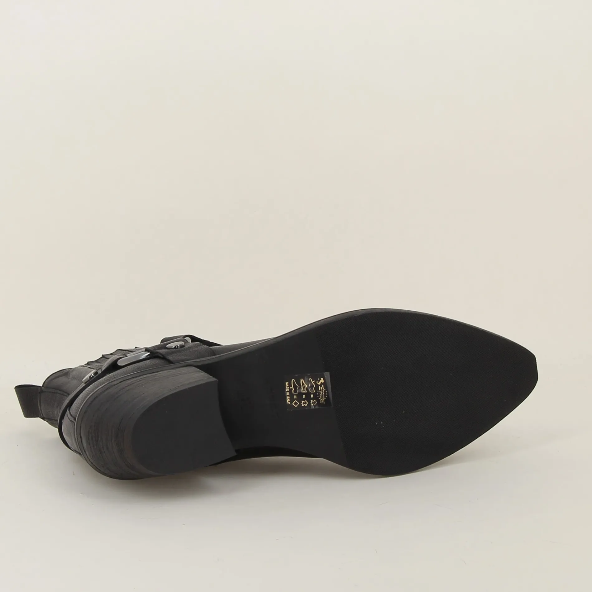 mat__h_6-15.webp mat:20 /9501 h25 noir Discount