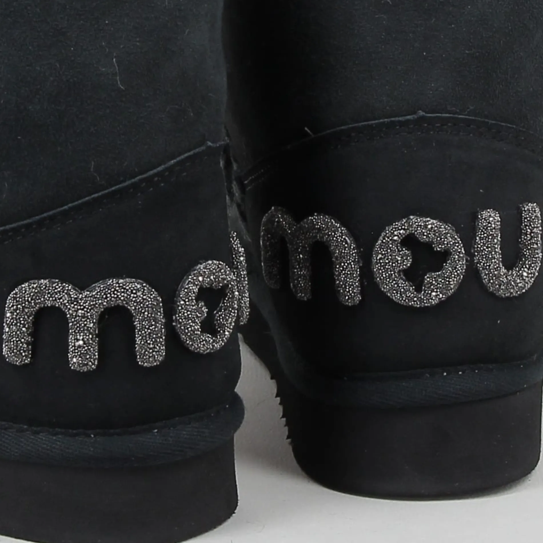 mou__h_6-26.webp mou /101050 h24 noir Shop