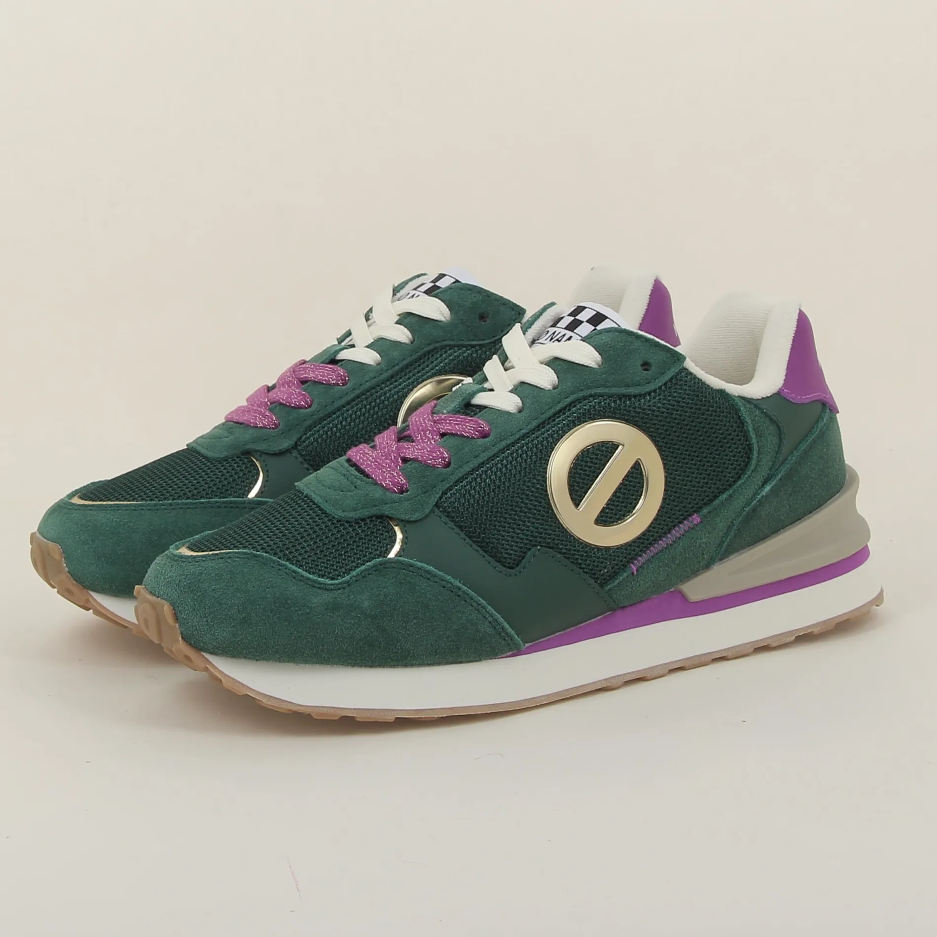no_name_tova_runner_h_2-6.webp No name /tova runner h25 vert Clearance