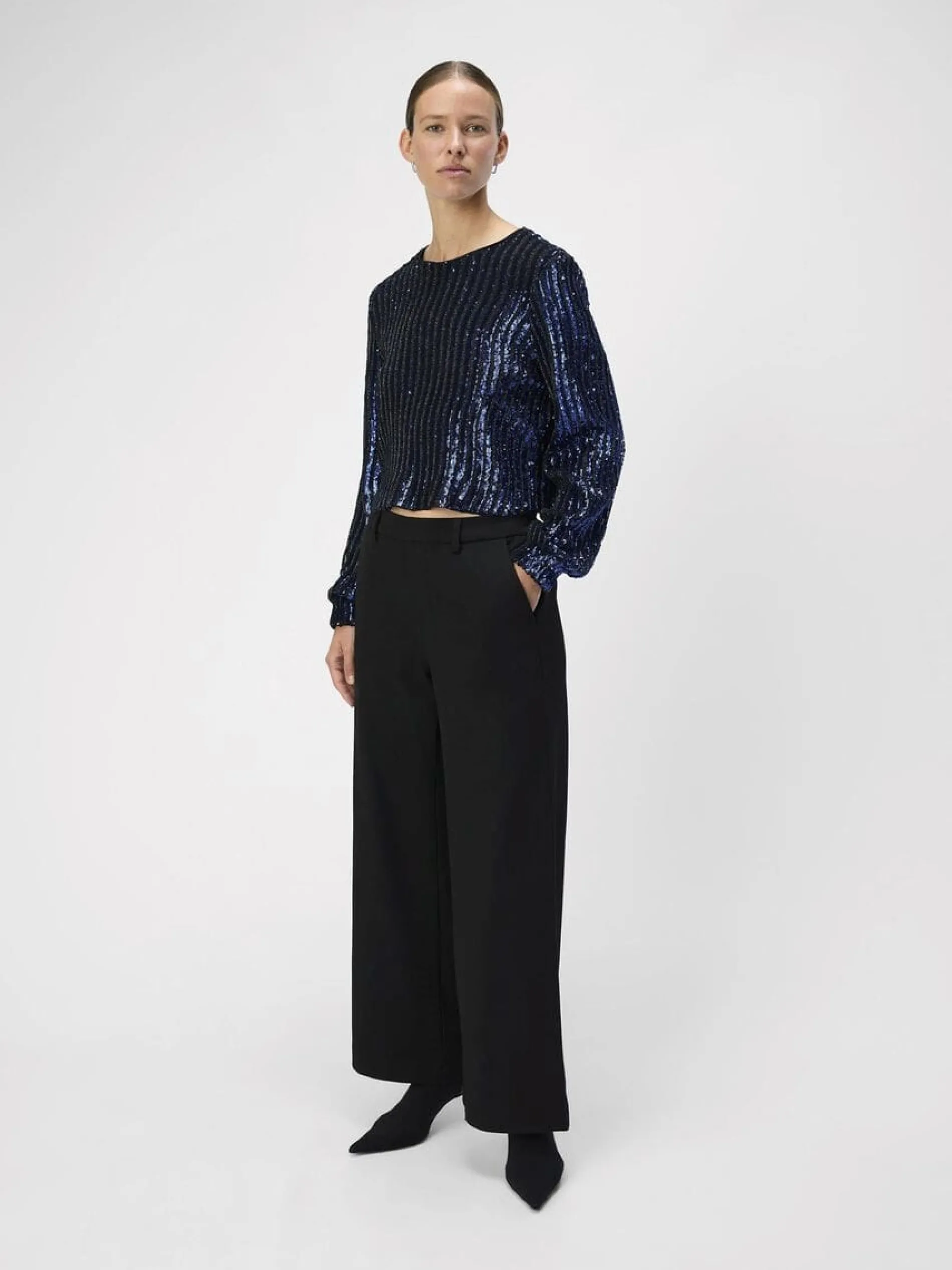 object_top_objdotti_h_2.webp object /top objdotti h25 marine Fashion