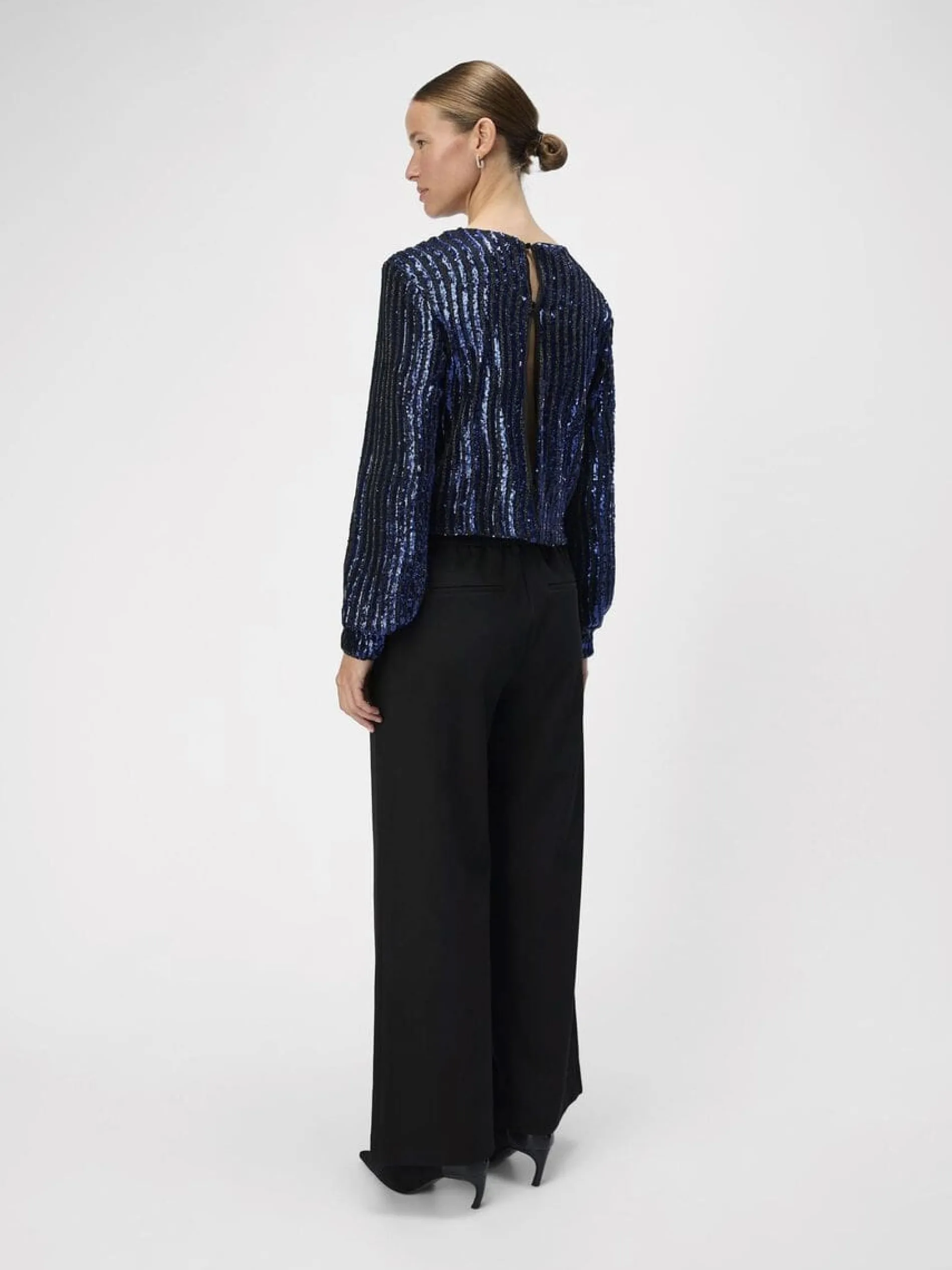 object_top_objdotti_h_3.webp object /top objdotti h25 marine Fashion