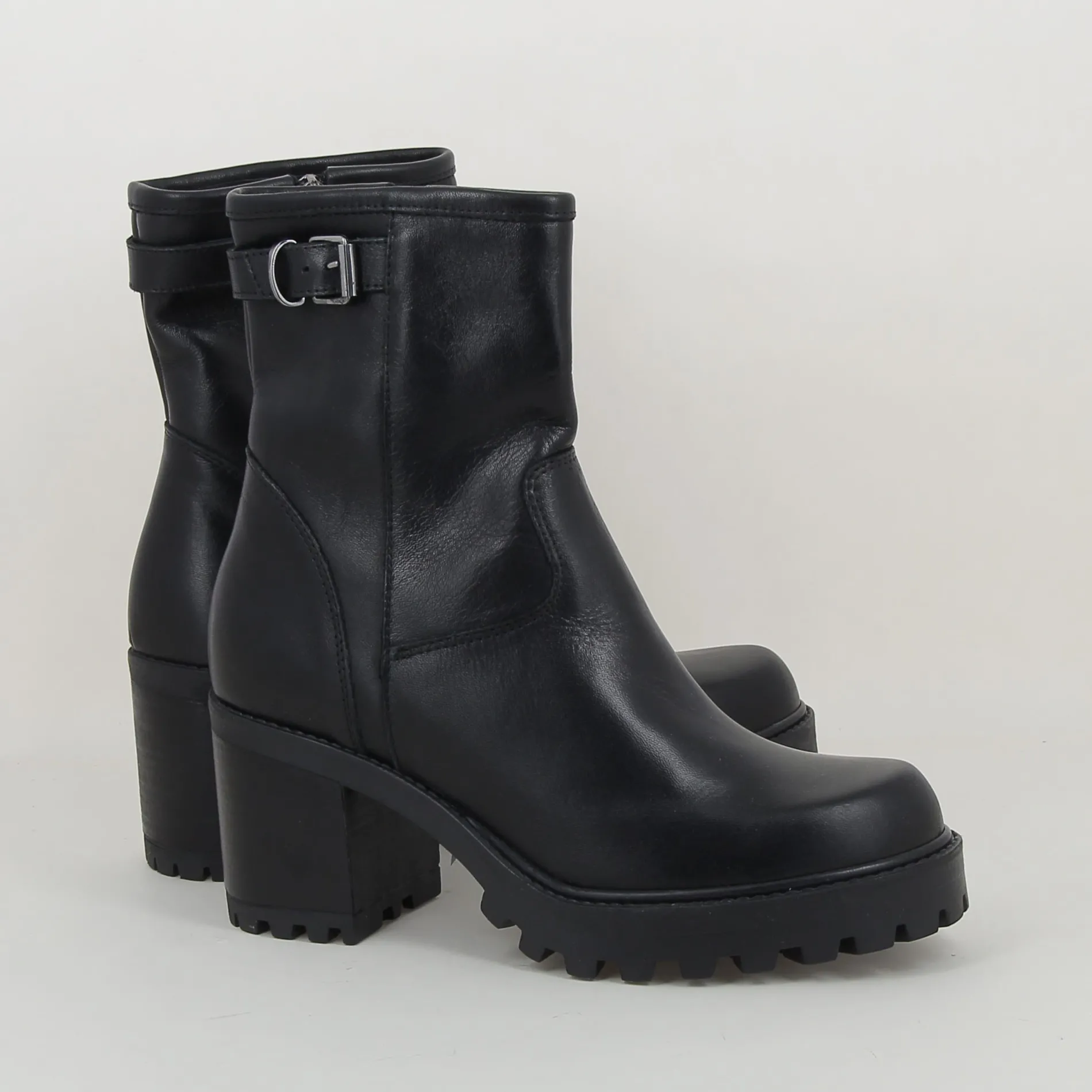 outremesure_cilda_h_4-3.webp outremesure /cilda h25 noir Clearance