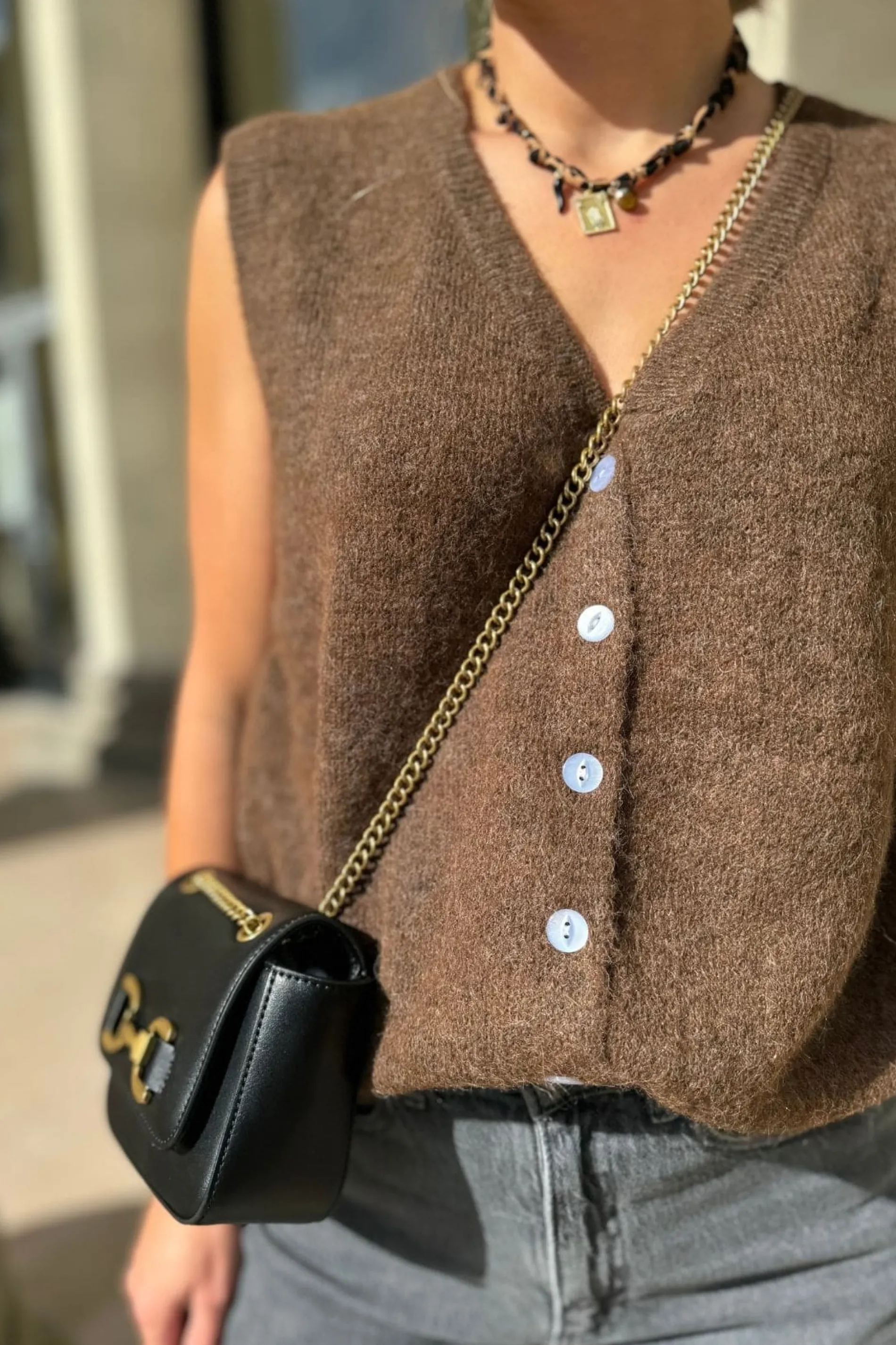 outremesure_gilet_octave_h_2.webp outremesure /gilet octave h25 marron Best Sale