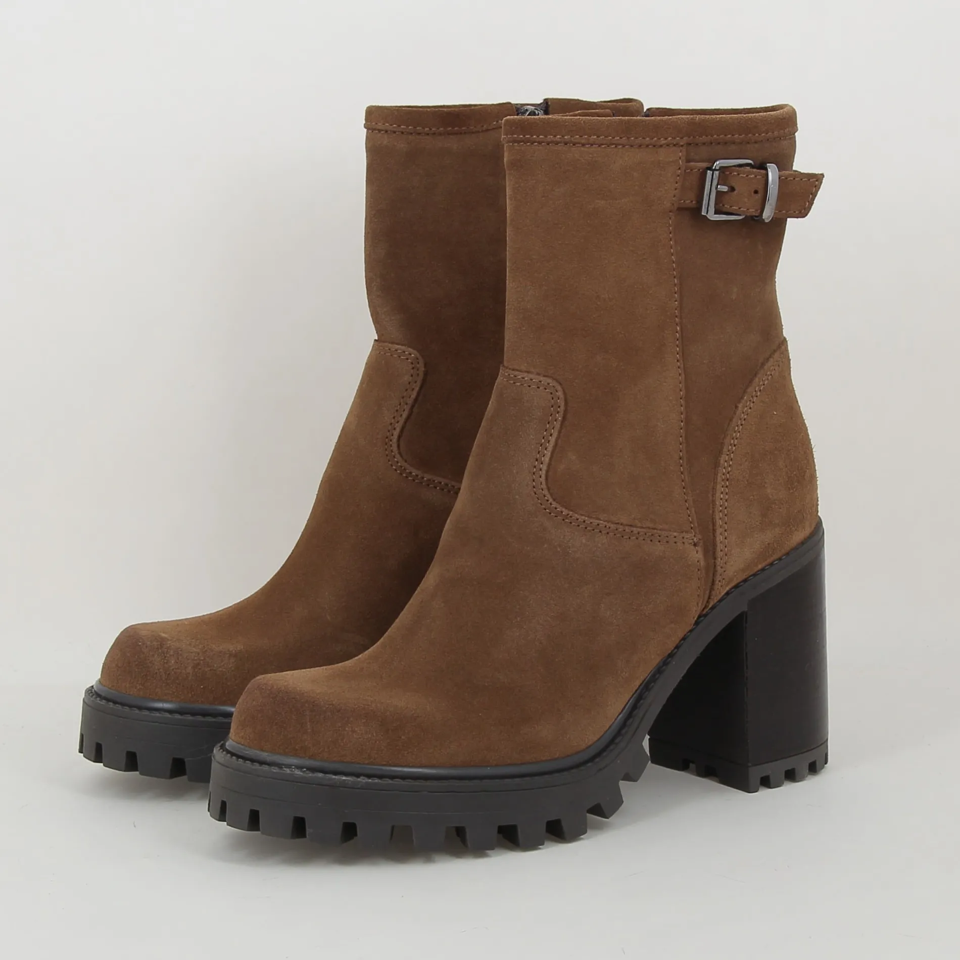 outremesure_ilda_h_2-6.webp outremesure /ilda h25 camel Shop