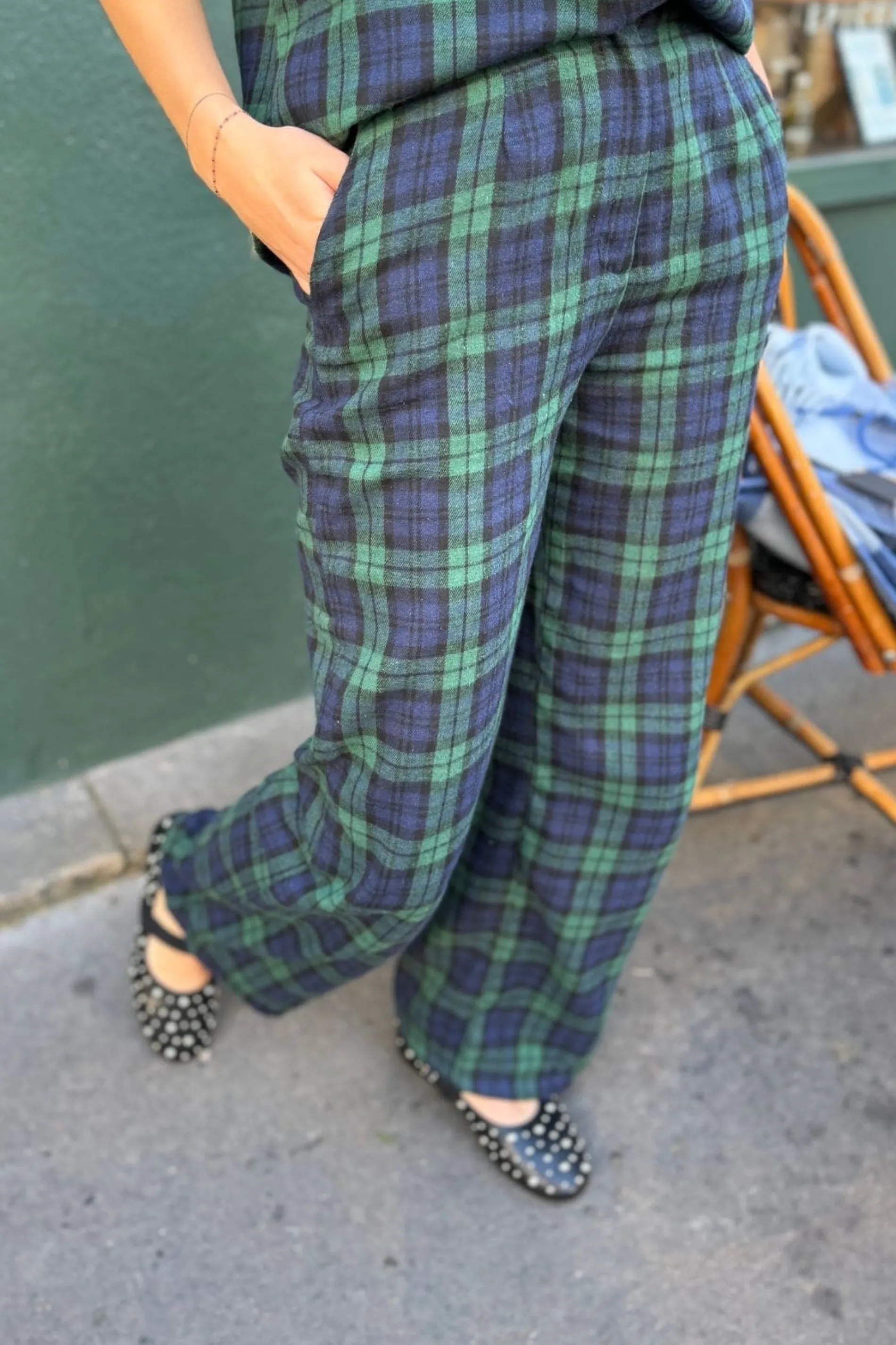 outremesure_pantalon_barnie_h_2.webp outremesure /pantalon barnie h25 vert Clearance