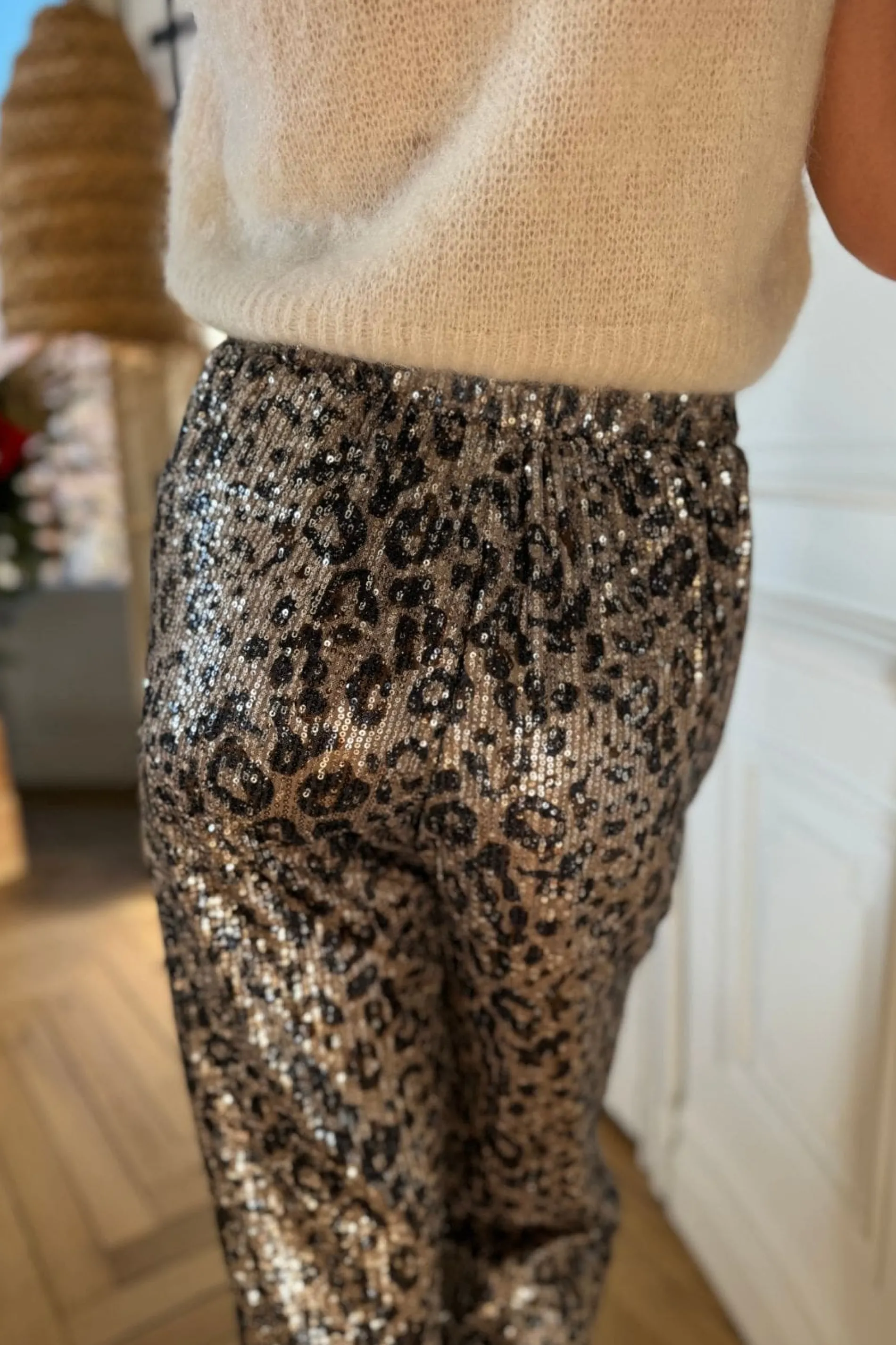 outremesure_pantalon_idole_h_2.webp outremesure /pantalon idole h25 léopard Store