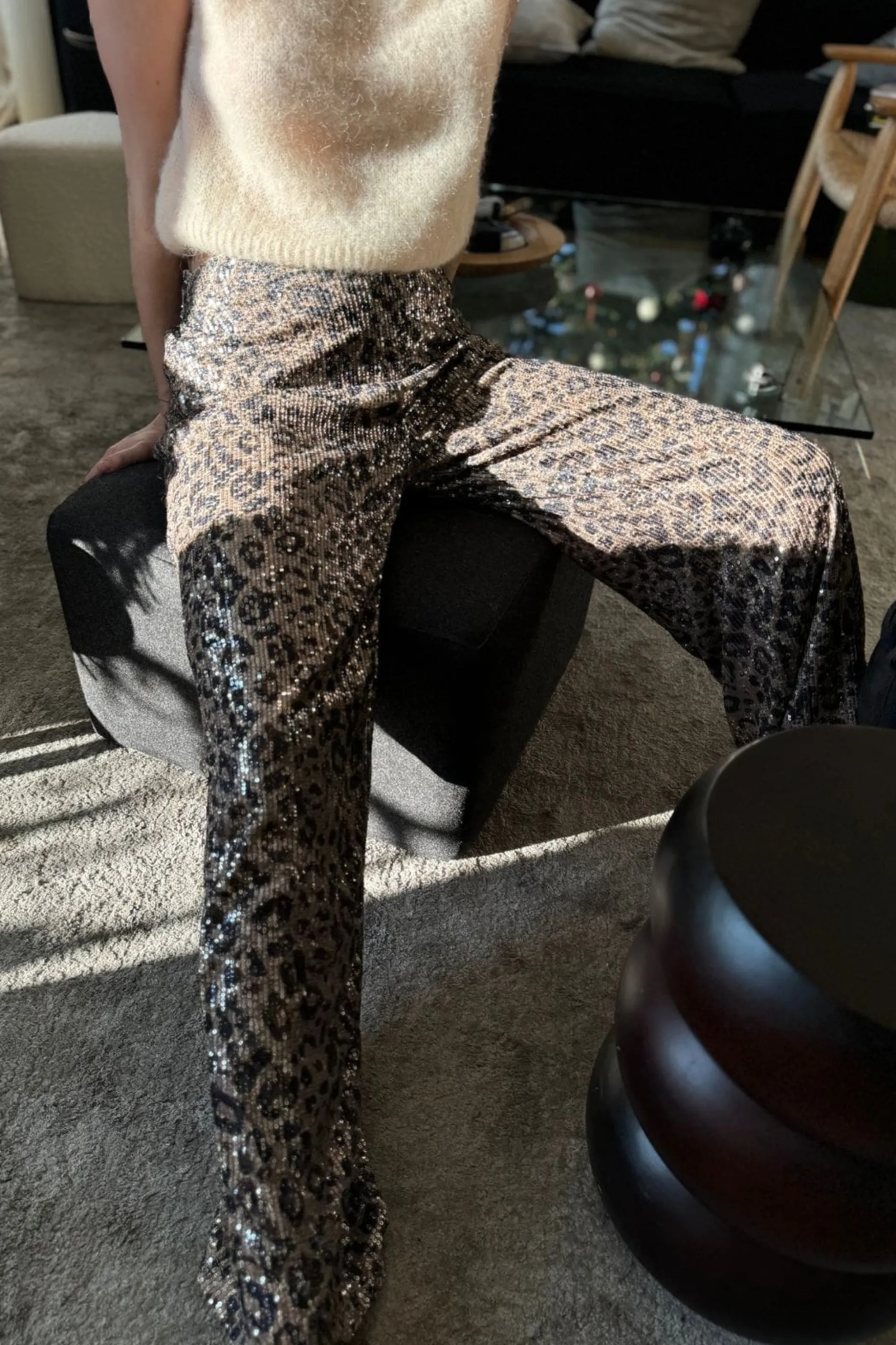 outremesure_pantalon_idole_h_5.webp outremesure /pantalon idole h25 léopard Store