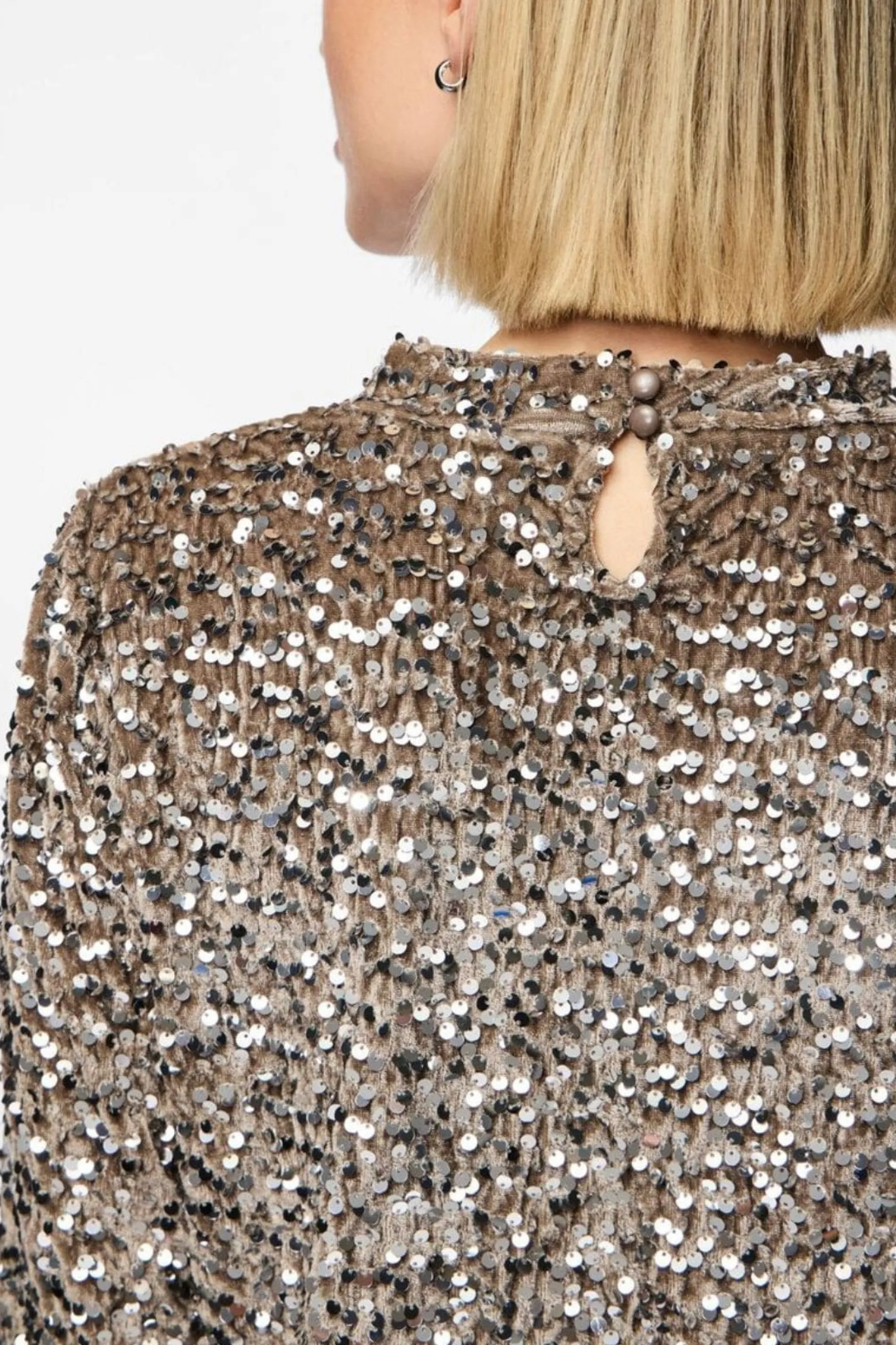 pieces_top_pckam_h_5.webp pieces /top pckam h25 taupe Store