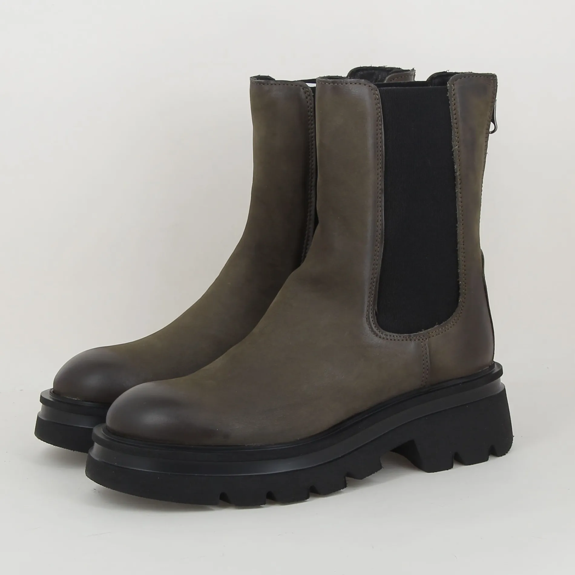 semerdjian_s_h_2-28.webp Semerdjian /s025 h25 vert Sale