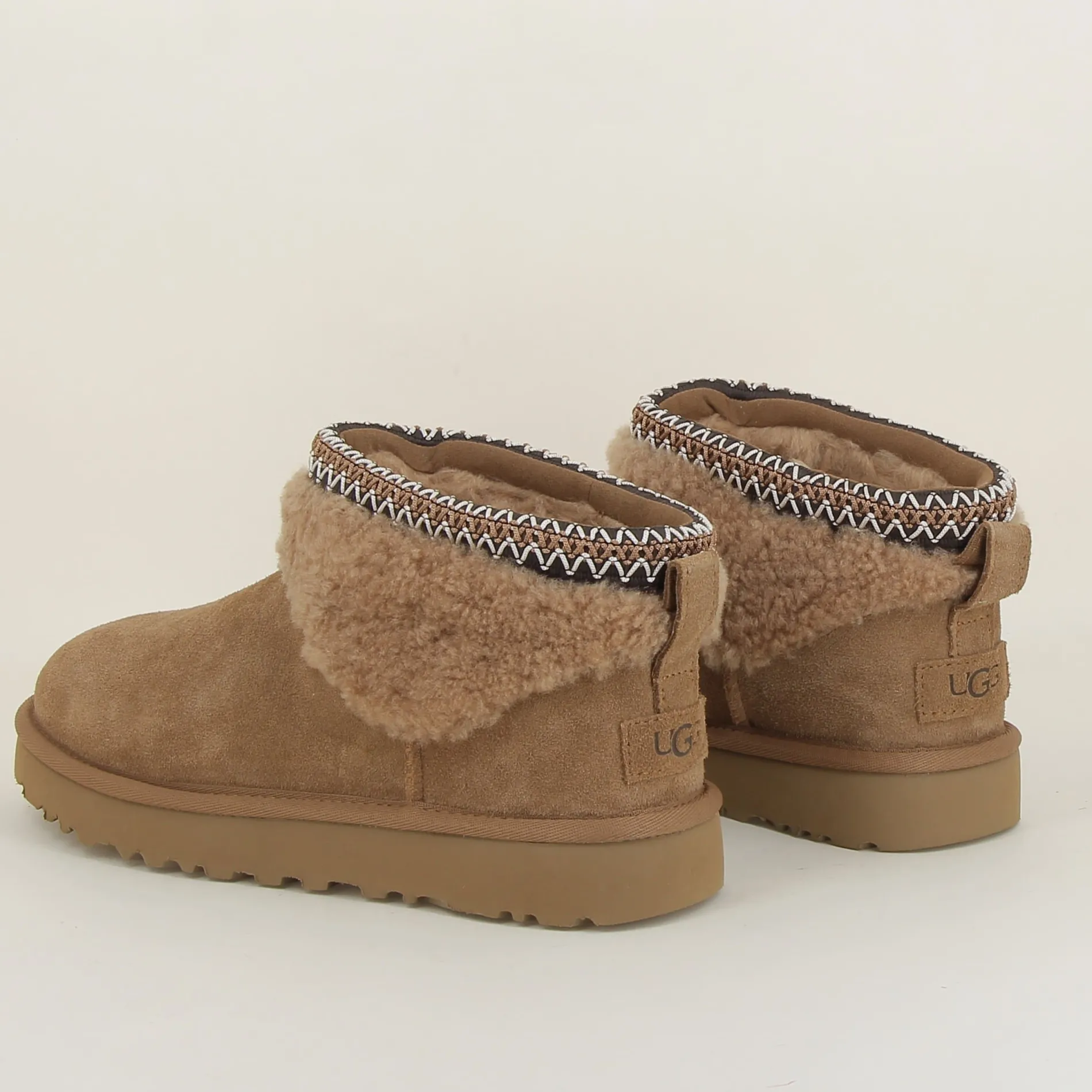 ugg_classic_maxi_curly_h_4-3.webp UGG /classic maxi curly h camel Fashion