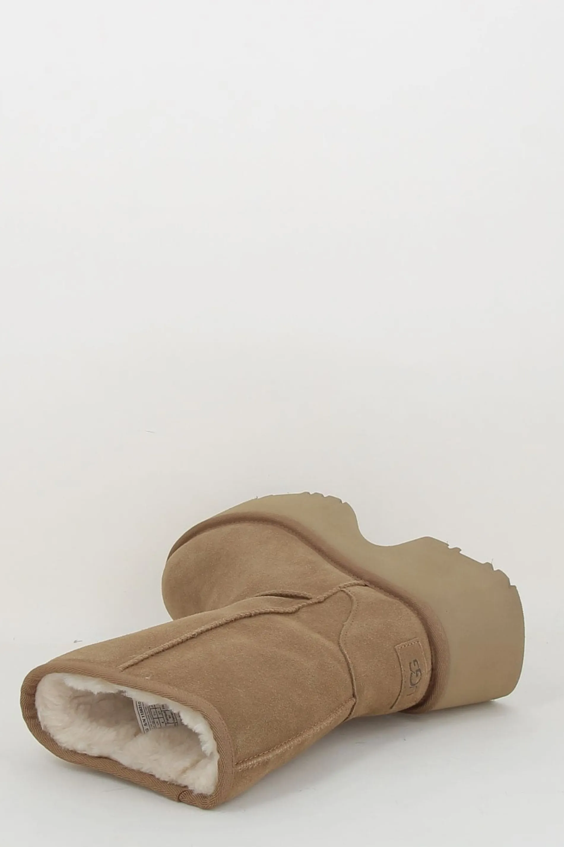 ugg_classic_short_new_he_6-3.webp UGG /classic short new he camel New