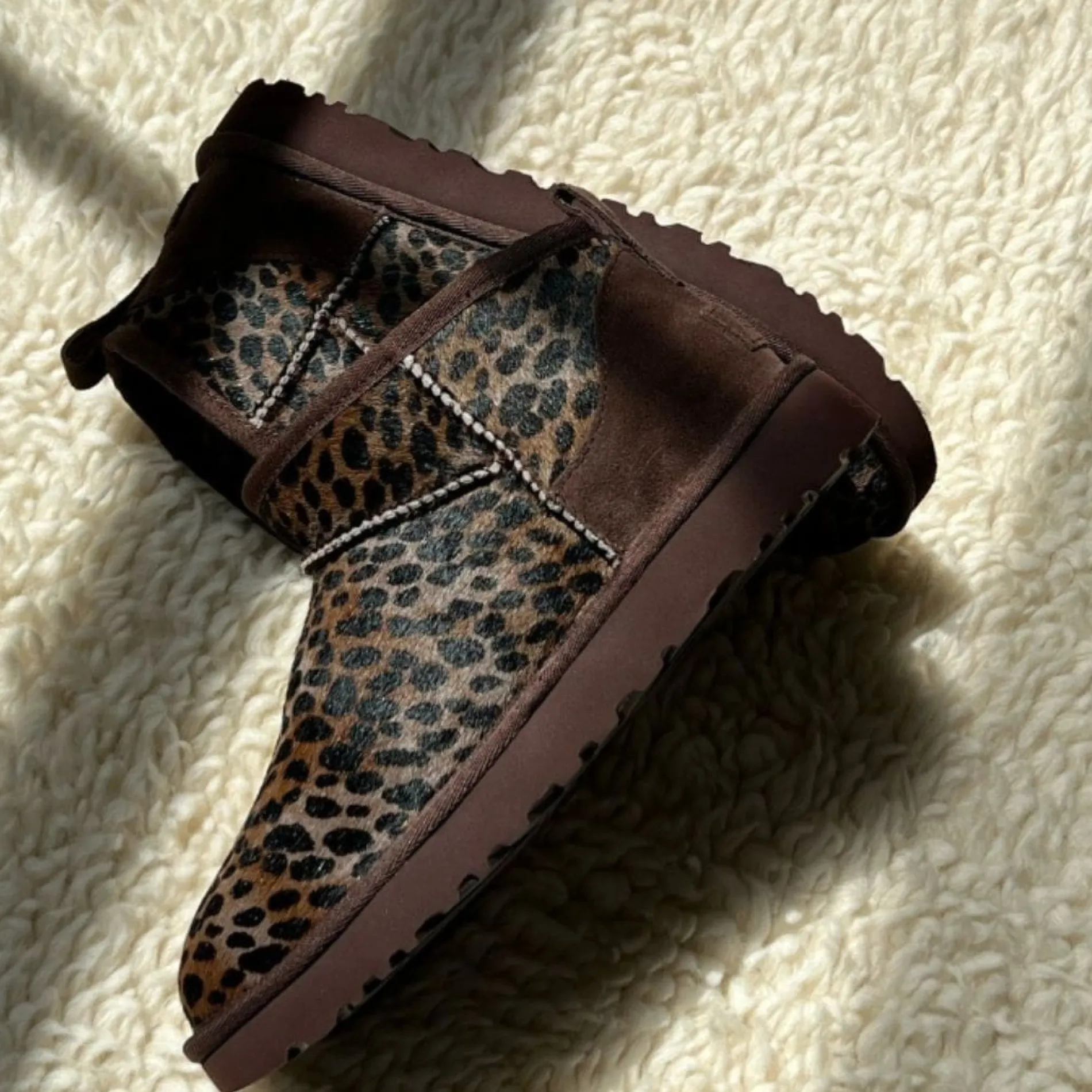 UGG /classic ult mini cas marron Online