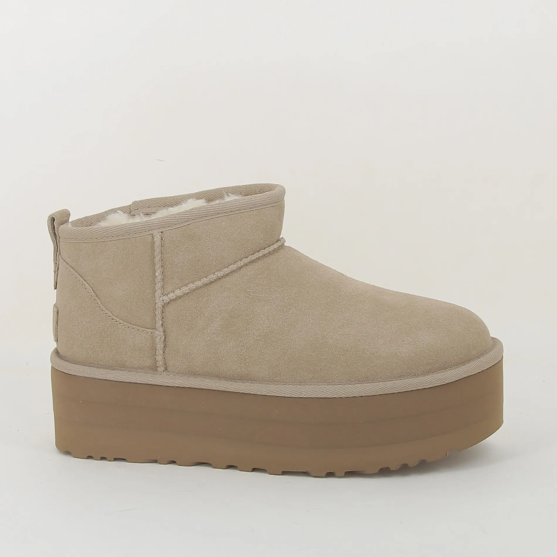 ugg_classicultramin_pl_e_5-7.webp UGG /classicultramin pl e beige Best Sale