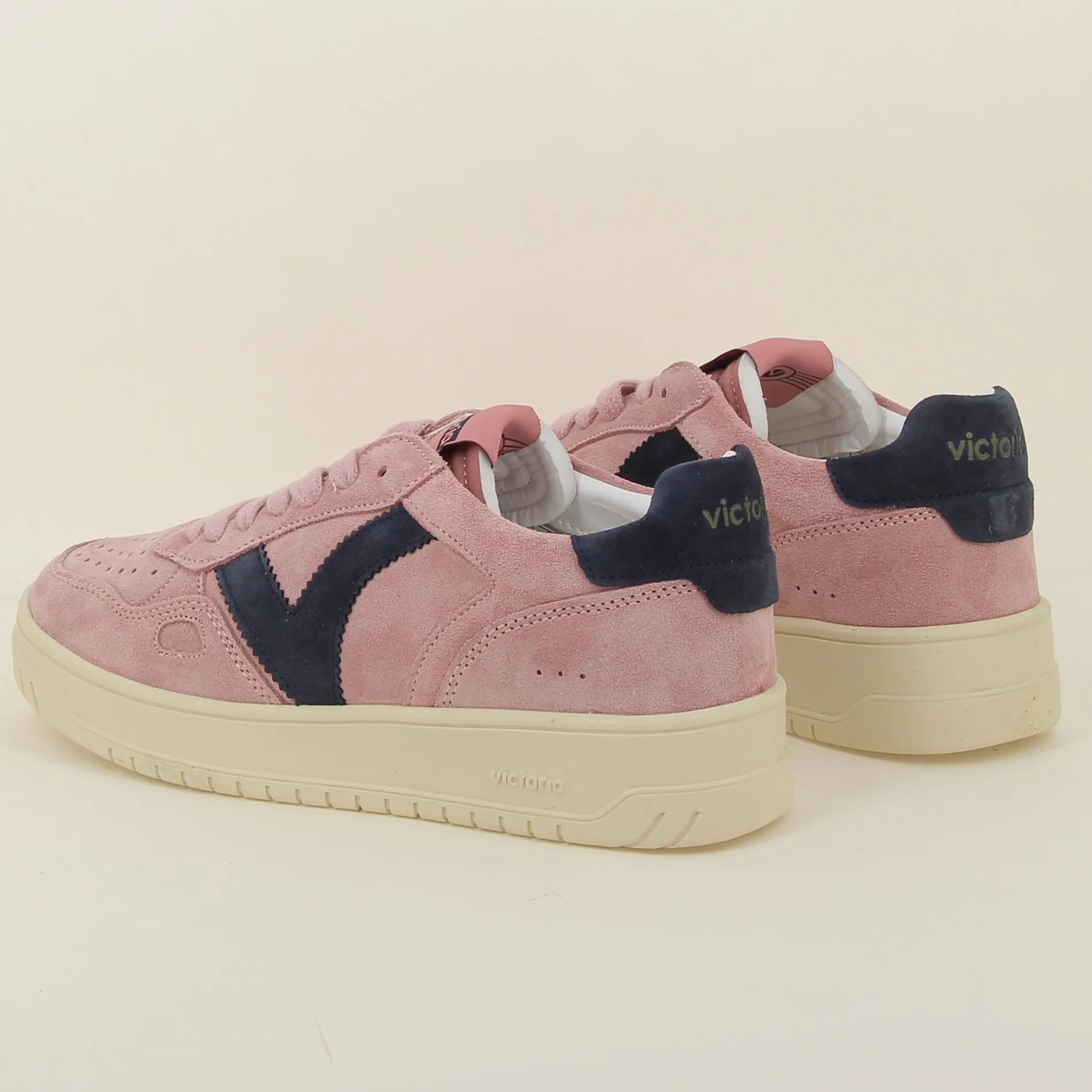 victoria__h_3-51.webp Victoria /1257127 h25 rose Best