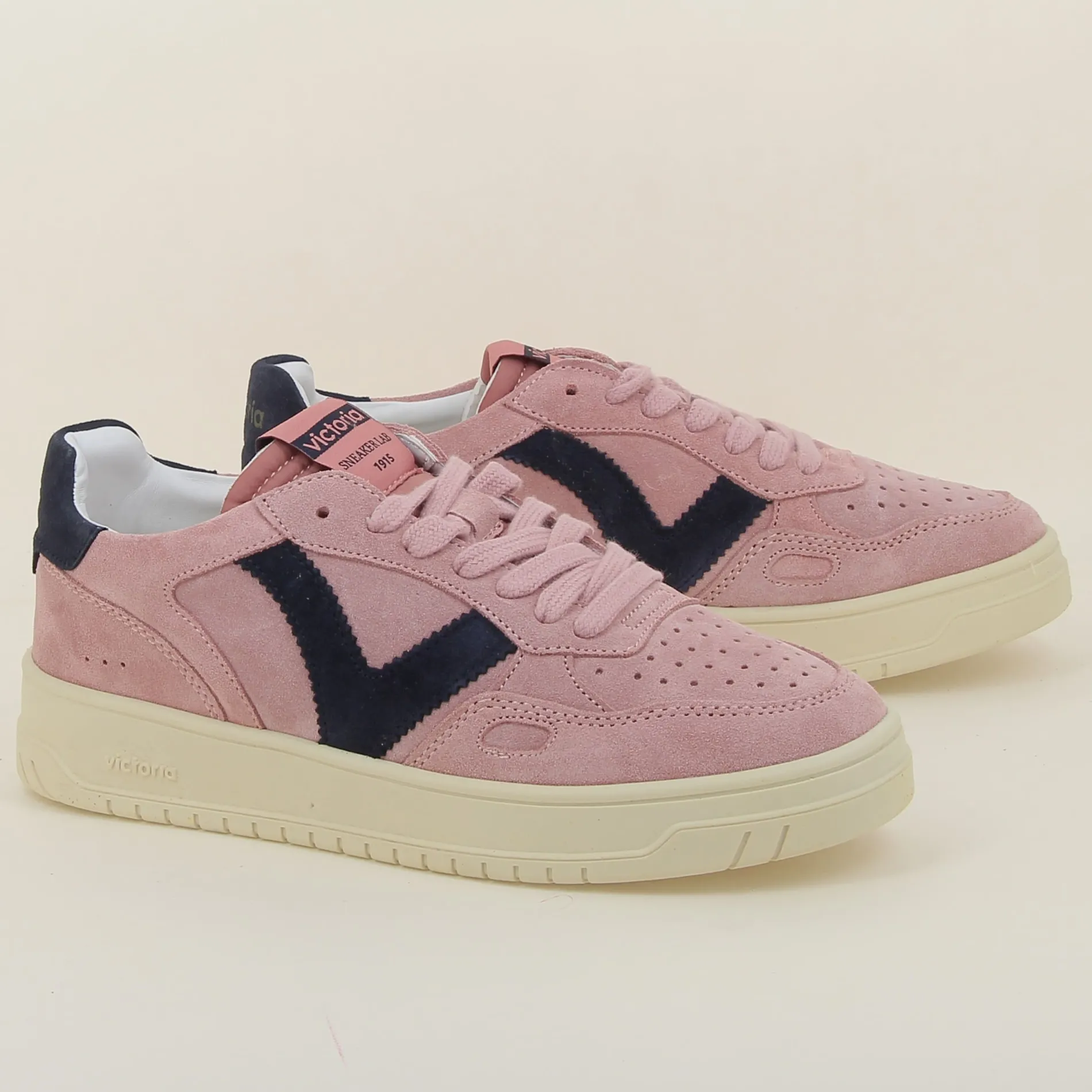 victoria__h_5-51.webp Victoria /1257127 h25 rose Best