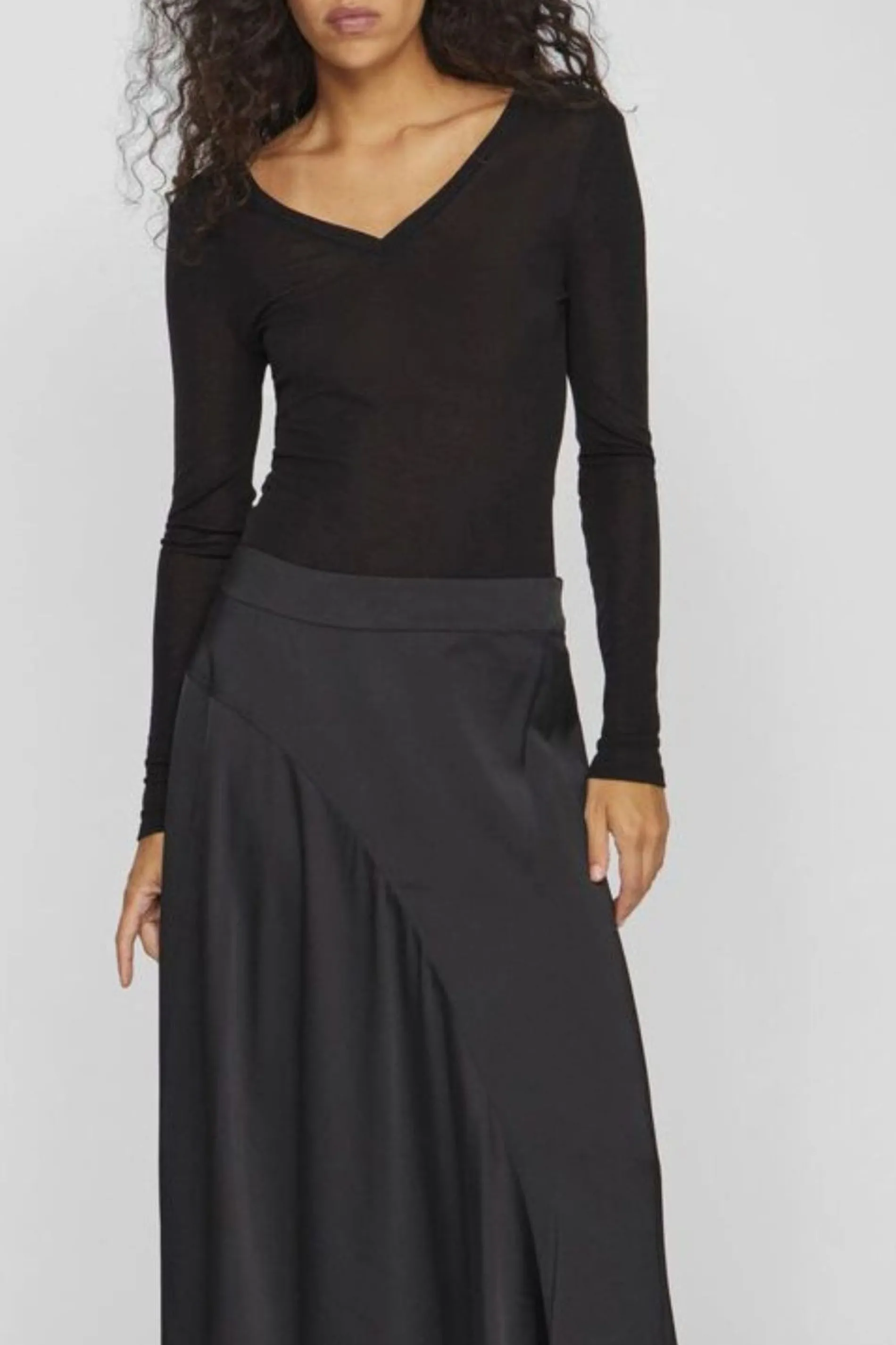 vila_top_vically_v_h_3-1.webp vila /top vically v h25 noir Fashion
