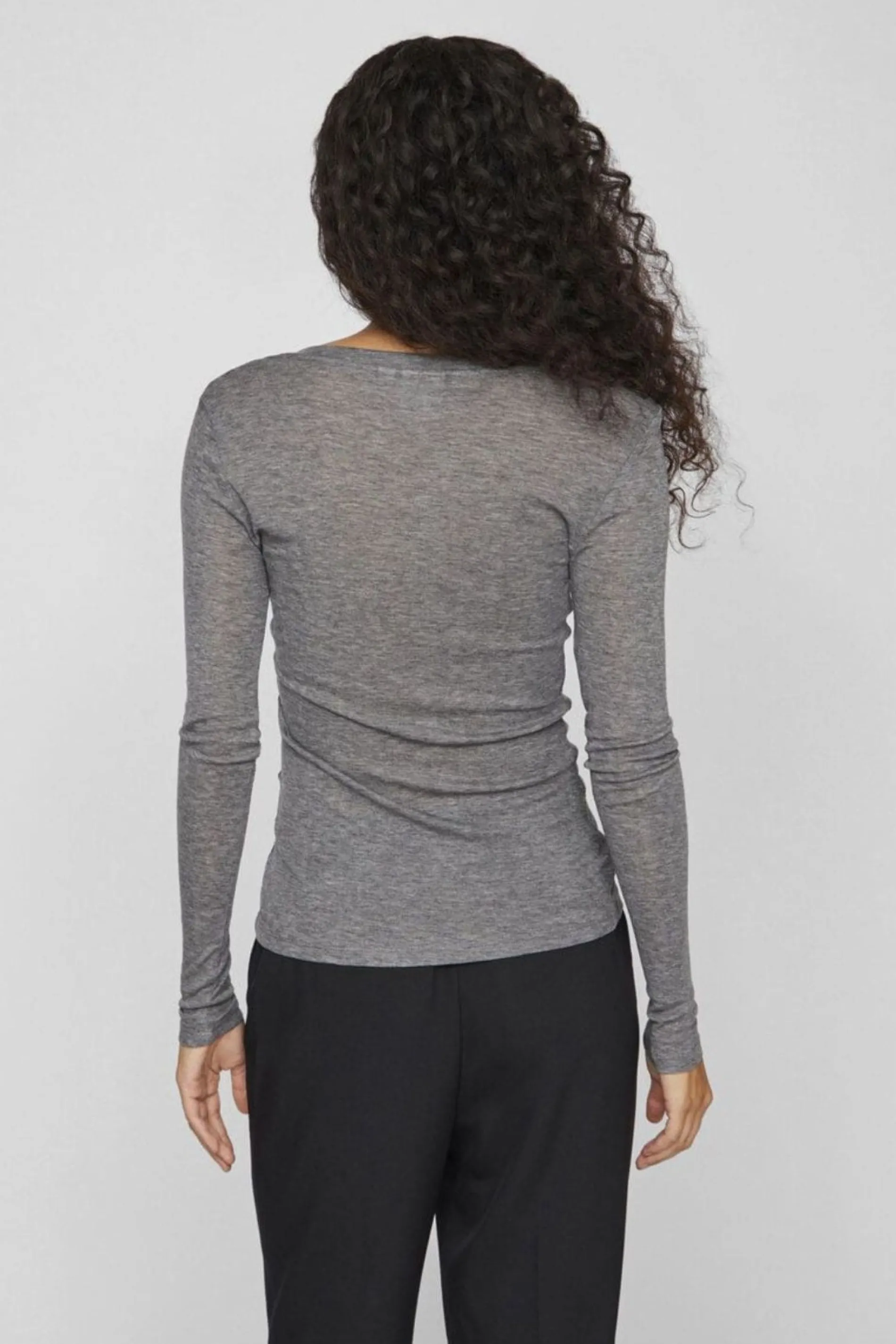 vila_top_vically_v_h_4.webp vila /top vically v h25 gris Online